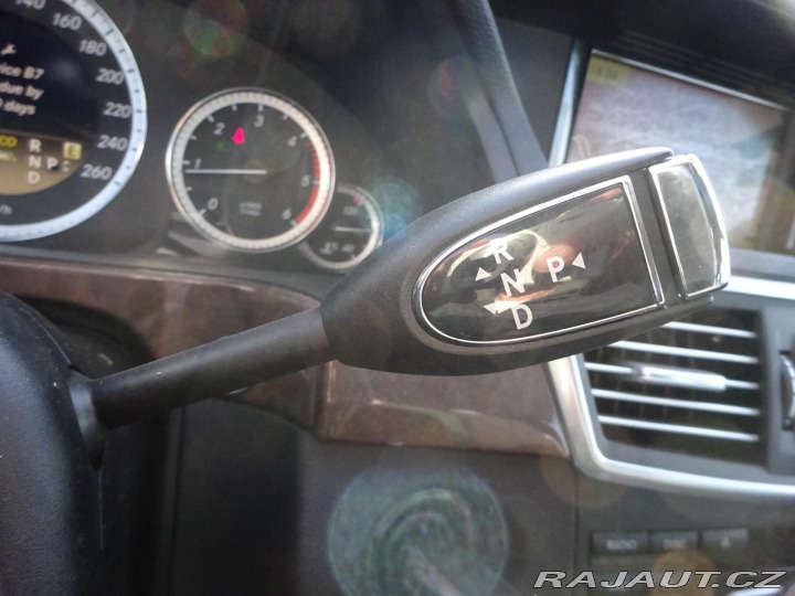 Mercedes-Benz E 220 CDI 125kW ELEGANCE 2011