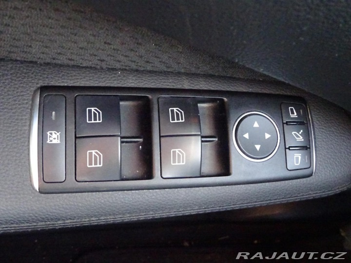 Mercedes-Benz E 220 CDI 125kW ELEGANCE 2011