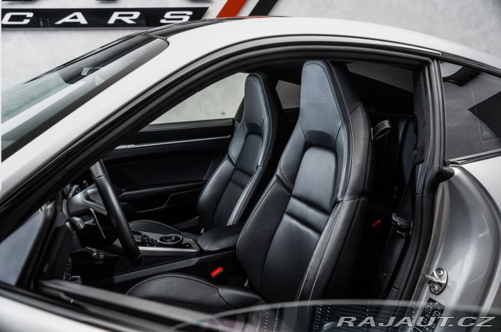 Porsche Ostatní modely Turbo S, Akrapovič 2021