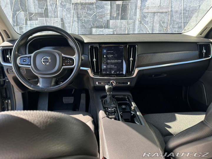 Volvo V90 2.0D, 140KW, CROSSCOUNTRY 2017