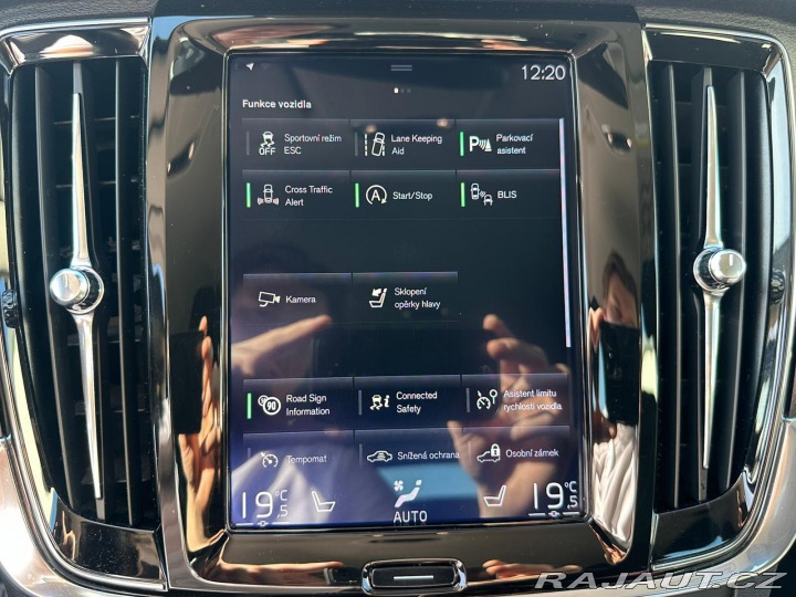 Volvo V90 2.0D, 140KW, CROSSCOUNTRY 2018