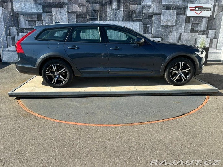Volvo V90 2.0D, 140KW, CROSSCOUNTRY 2018