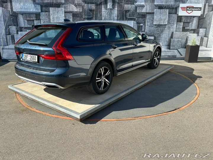 Volvo V90 2.0D, 140KW, CROSSCOUNTRY 2018