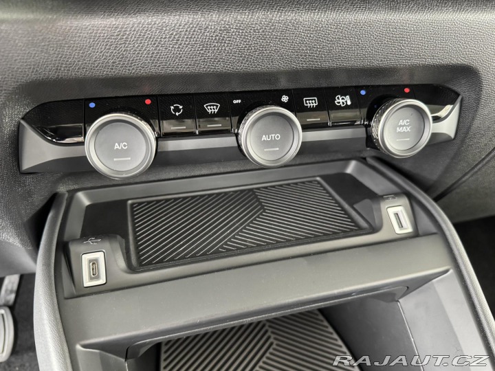 Citroën C4 1,2PT 130*AT*SHINE*Head-U 2022