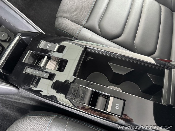 Citroën C4 1,2PT 130*AT*SHINE*Head-U 2022