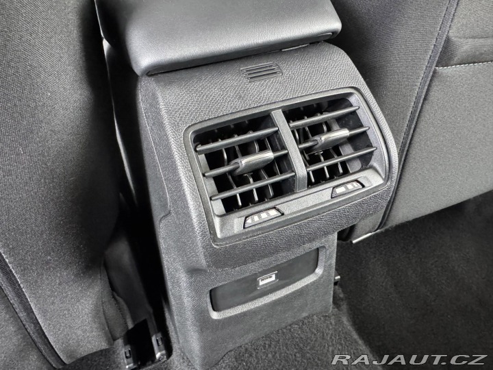 Citroën C4 1,2PT 130*AT*SHINE*Head-U 2022