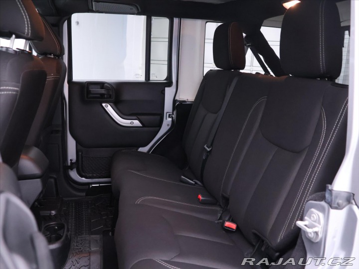Jeep Wrangler 2,8 CRD 147kW Tažné autom 2015