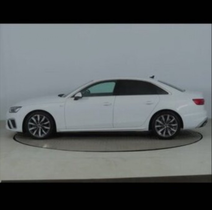 Audi A4 S line