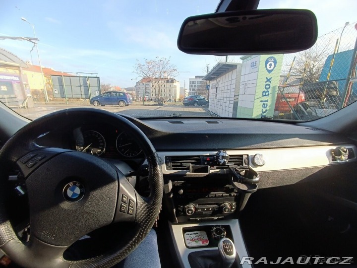 BMW 3 2,0   E90, 320i,125 kW,r. 2009