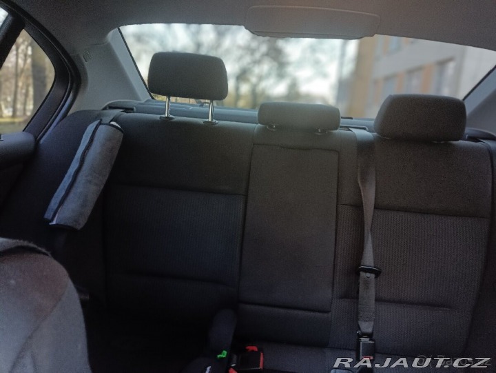 BMW 3 2,0   E90, 320i,125 kW,r. 2009