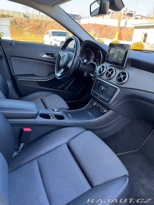 Mercedes-Benz GLA 200D 4x4 2016