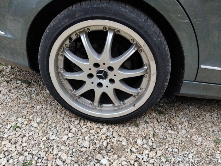 Mercedes-Benz Ostatní modely w 204 2011