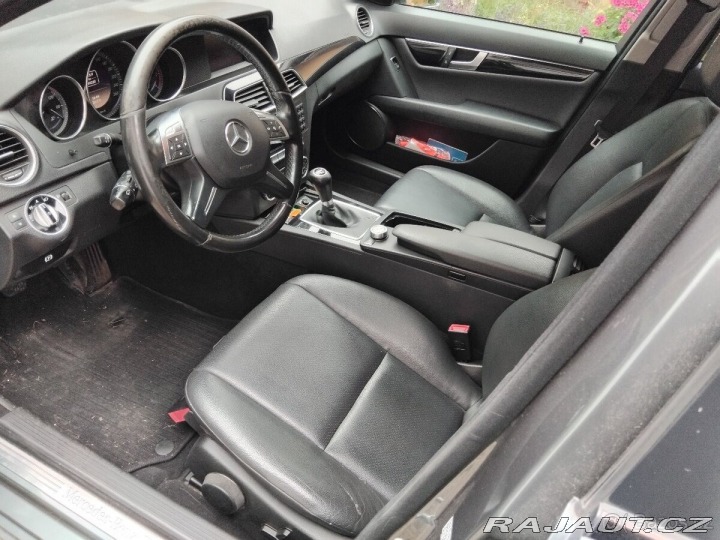 Mercedes-Benz Ostatní modely w 204 2011