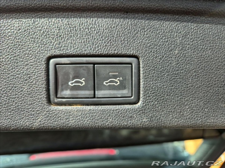 Volkswagen Touareg 3,0 TDi 4MOTION 210 kW 2019