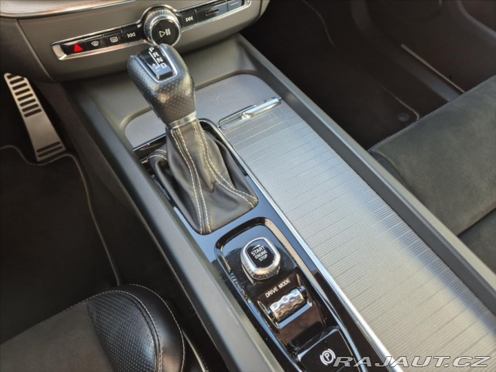 Volvo XC60 2,0 D4 AWD R-Design 2017