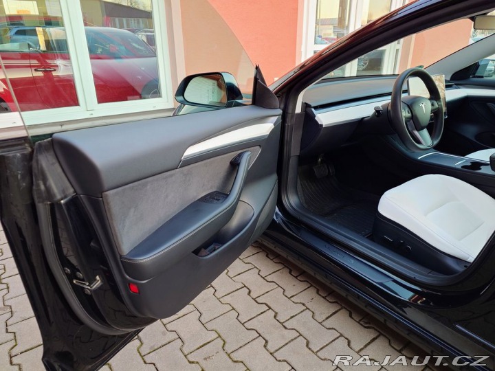 Tesla Model 3 Long Range Dual Motor - 3 2022