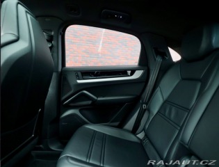 Porsche Cayenne Coupe 3.0 V6 E-Hybrid Sp 2024