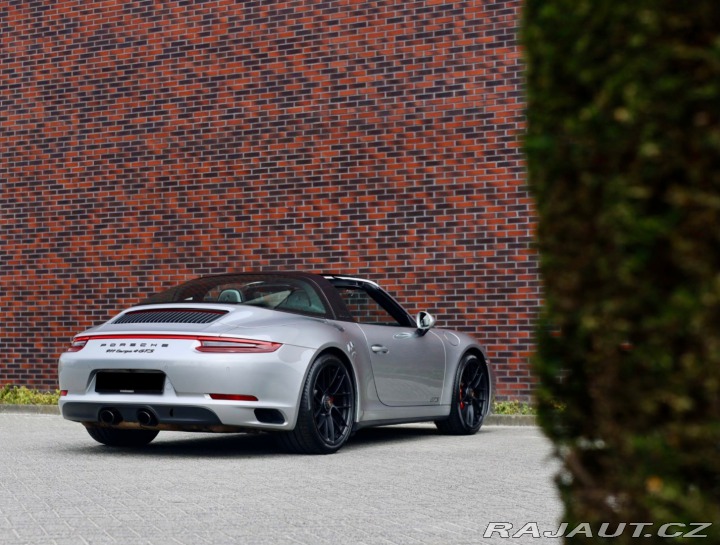 Porsche Ostatní modely 911 Targa 4 GTS | Sport Chrono - B 2018