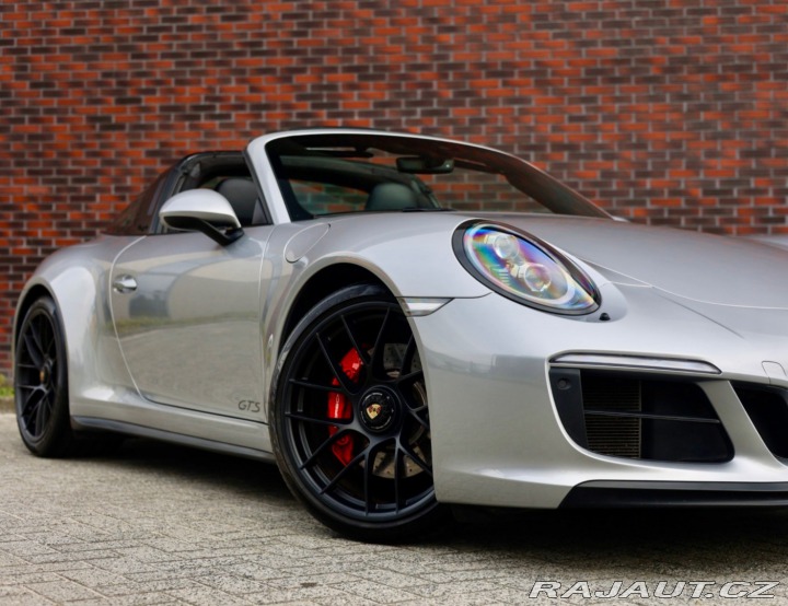 Porsche Ostatní modely 911 Targa  4 GTS | Sport Chrono - B 2018