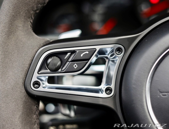 Porsche Ostatní modely 911 Targa  4 GTS | Sport Chrono - B 2018