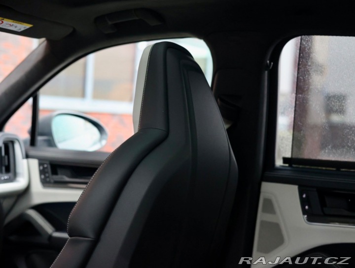 Porsche Cayenne 3.0 V6 E-Hybrid 470PS | 2025