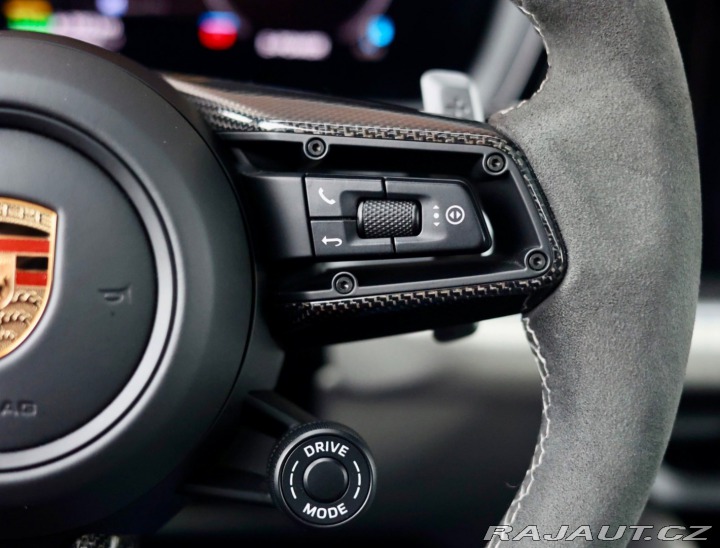 Porsche Cayenne 3.0 V6 E-Hybrid 470PS | 2025