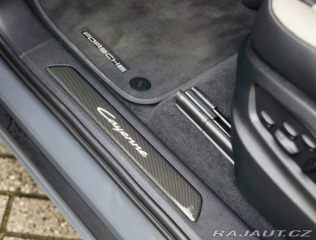 Porsche Cayenne 3.0 V6 E-Hybrid 470PS | 2025