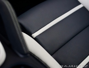 Porsche Cayenne 3.0 V6 E-Hybrid 470PS | 2025