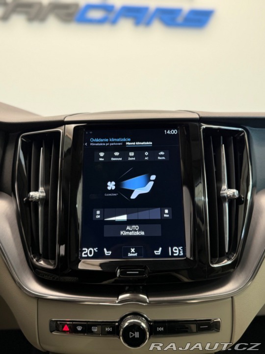 Volvo XC60 AWD Momentum Pro / Servi 2020