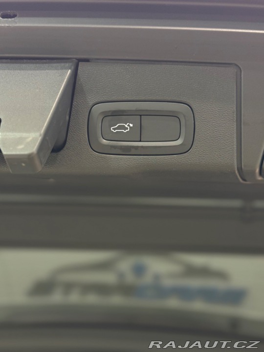 Volvo XC60 AWD Momentum Pro / Servi 2020