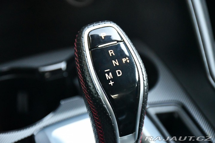 Alfa Romeo Giulia 2.0T16V206kWREZERVACE 2023