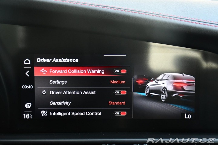Alfa Romeo Giulia 2.0T16V206kWREZERVACE 2023