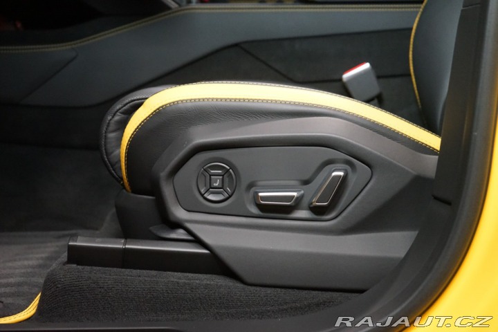 Lamborghini Urus PERFORMANTE*CARBON*ADAS*B 2025