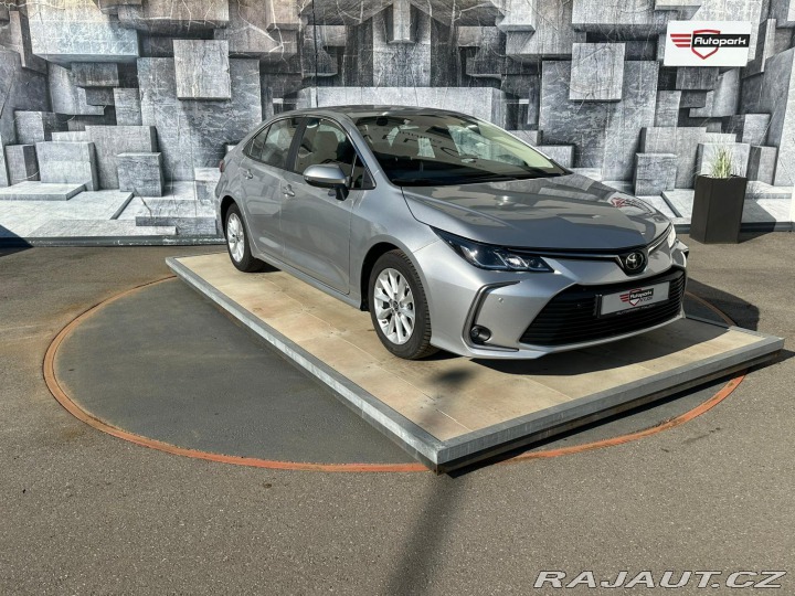 Toyota Corolla 1.5VVTi,92KW,VYHŘ.SEDADLA 2023