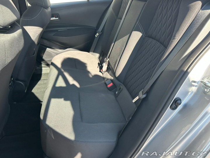 Toyota Corolla 1.5VVTi,92KW,VYHŘ.SEDADLA 2023
