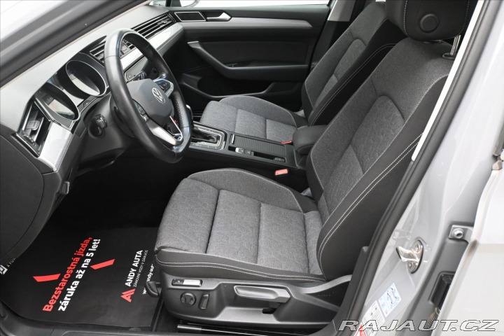 Volkswagen Passat 2,0 TDI 110 kW DSG Busine 2022
