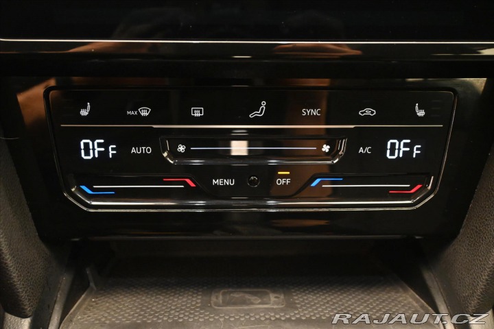 Volkswagen Passat 2,0 TDI 110 kW DSG Busine 2022