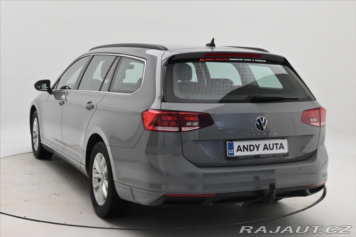 Volkswagen Passat 2,0 TDI 110 kW DSG Busine 2022