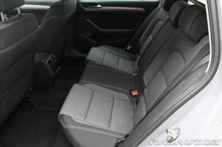 Volkswagen Passat 2,0 TDI 110 kW DSG Busine 2022