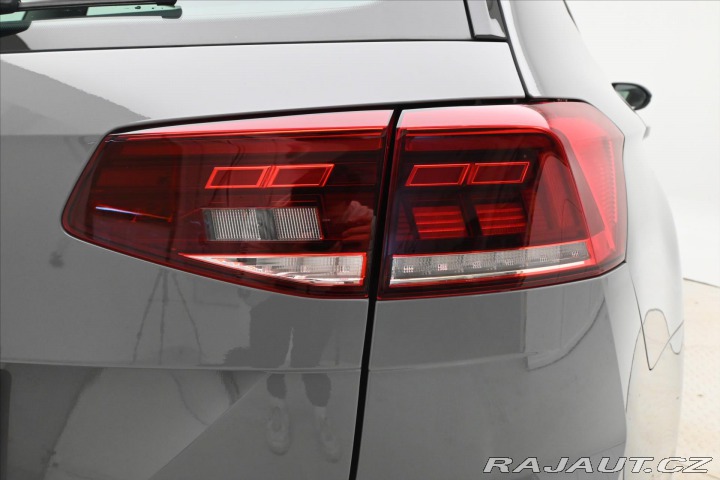 Volkswagen Passat 2,0 TDI 110 kW Business V 2022