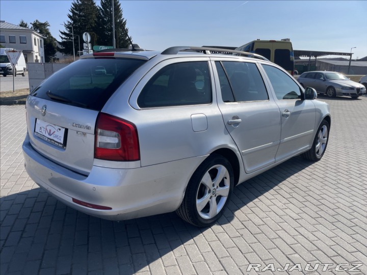 Škoda Octavia 2,0 TDi 103kw GPS CFH chy 2011