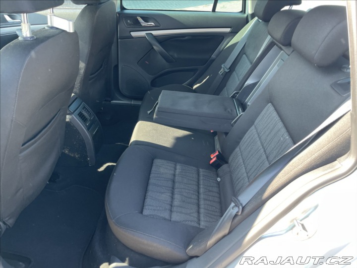Škoda Octavia 2,0 TDi 103kw GPS CFH chy 2011