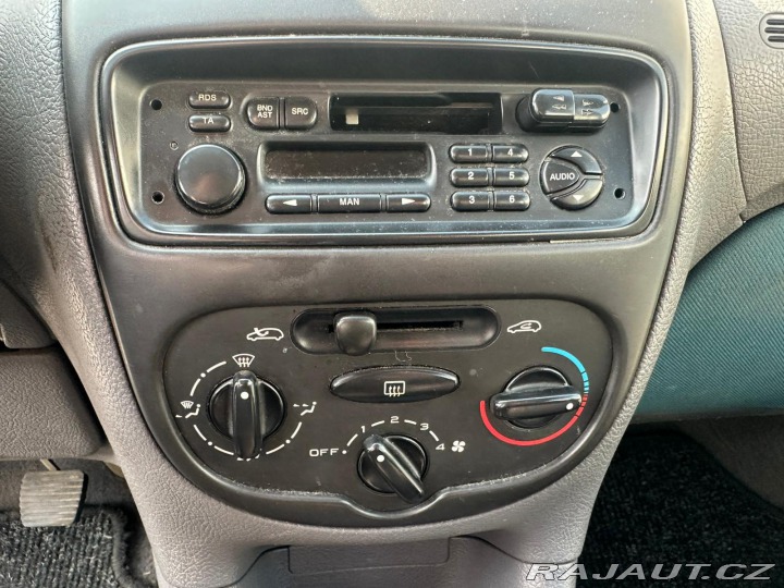 Peugeot 206 1.1i, 44KW 2000