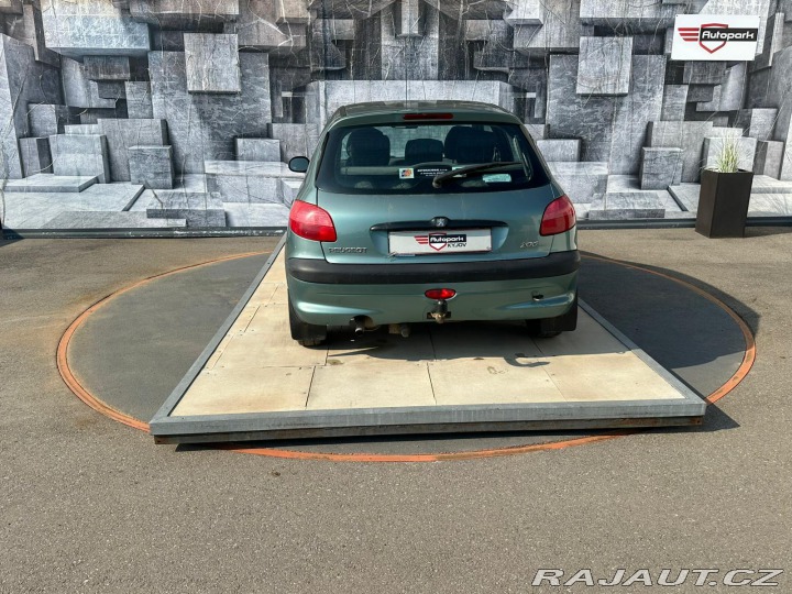 Peugeot 206 1.1i, 44KW 2000