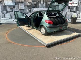 Peugeot 206 1.1i, 44KW 2000