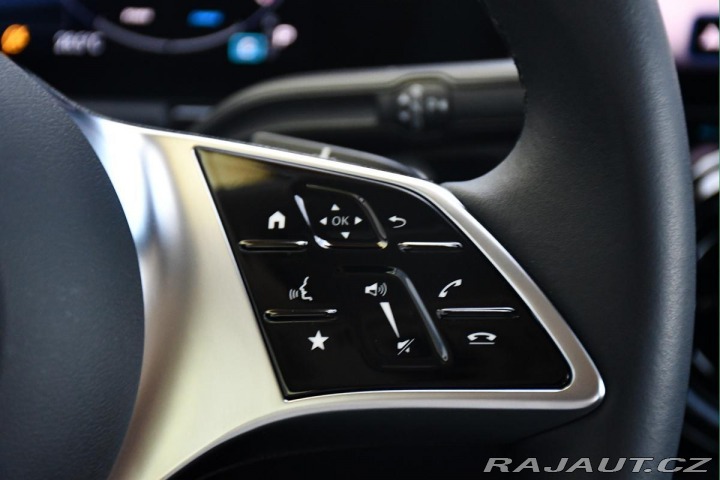 Mercedes-Benz B 200 LED CARPLAY ZÁRUKA ČR 2024