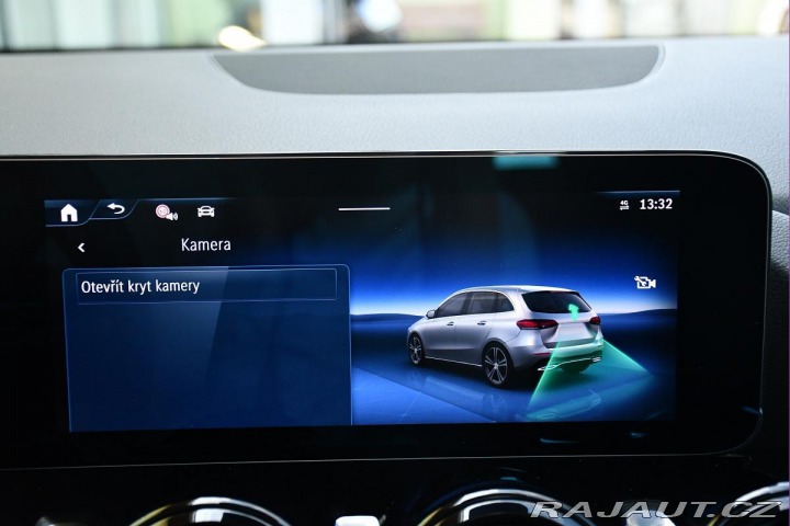 Mercedes-Benz B 200 LED CARPLAY ZÁRUKA ČR 2024