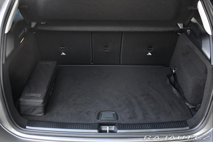 Mercedes-Benz B 200 LED CARPLAY ZÁRUKA ČR 2024