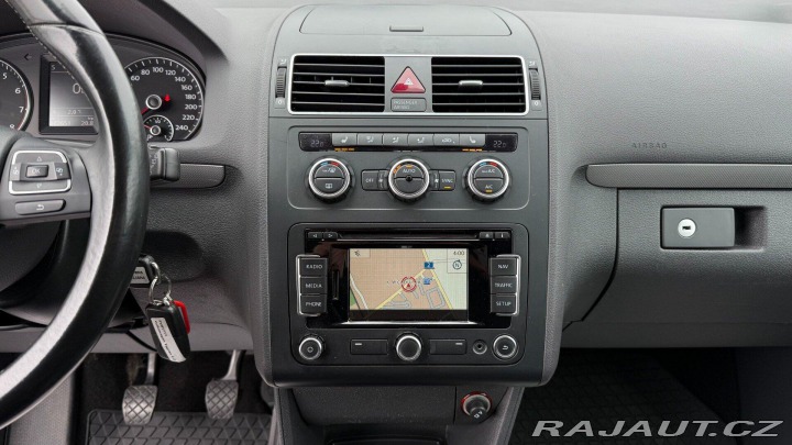 Volkswagen Touran 1.2TSi 77kW *ALU*Navi*Mat 2012