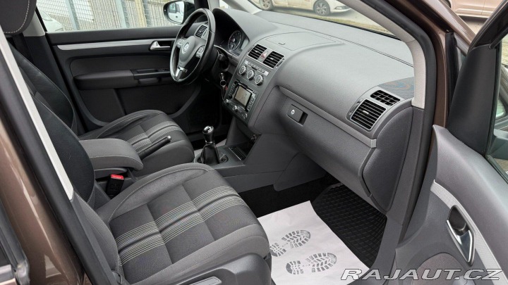 Volkswagen Touran 1.2TSi 77kW *ALU*Navi*Mat 2012